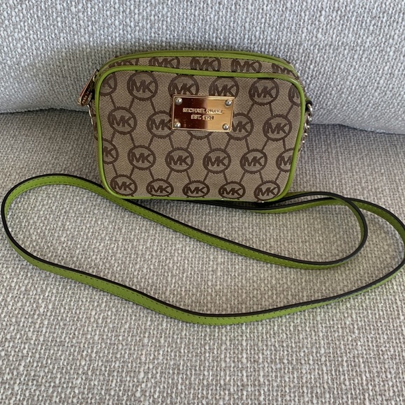 Michael Kors Mini Crossbody Bag - Picture 2 of 12